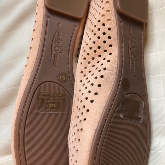 Lucky brand flats NWT SZ 7 - Picture 2 of 4